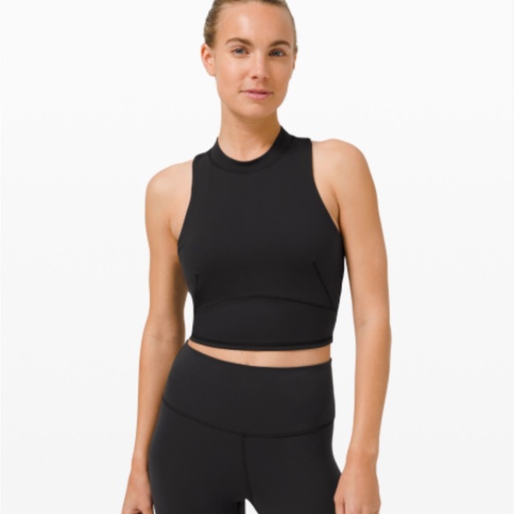 Lululemon EVERLUX™ AND MESH CROPPED TANK TOP size 4 (lululemon sizing) - Picture 1 of 3